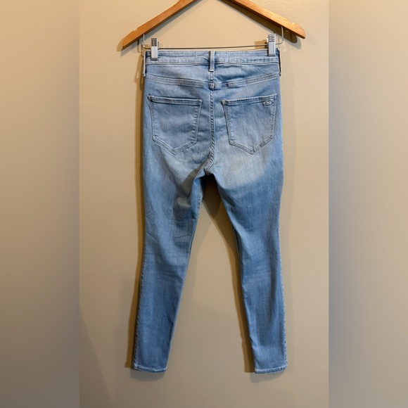 Hollister Women's Light Blue Curvy High Rise Skinny Jean Legging - Picture 11 of 17